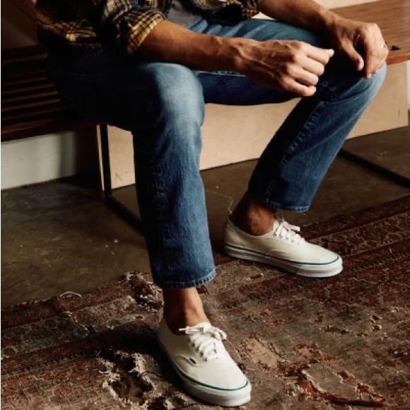 Imogene + Willie Barton Slim Light Wash Denim Jeans - Picture 1 of 5